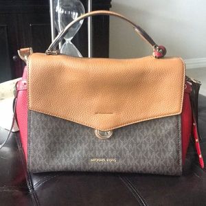 Michael Kors hand and shoulder bag